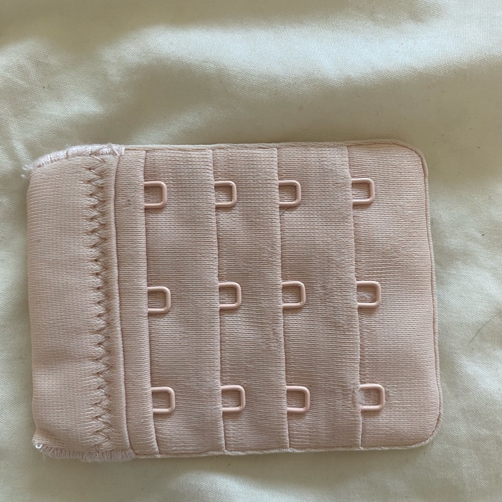 Kindred Bravely Bra Extender (2)